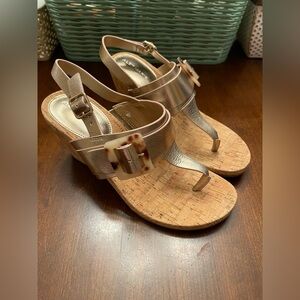 NWOT ALEX MARIE Gold High Heel Cork Sandals